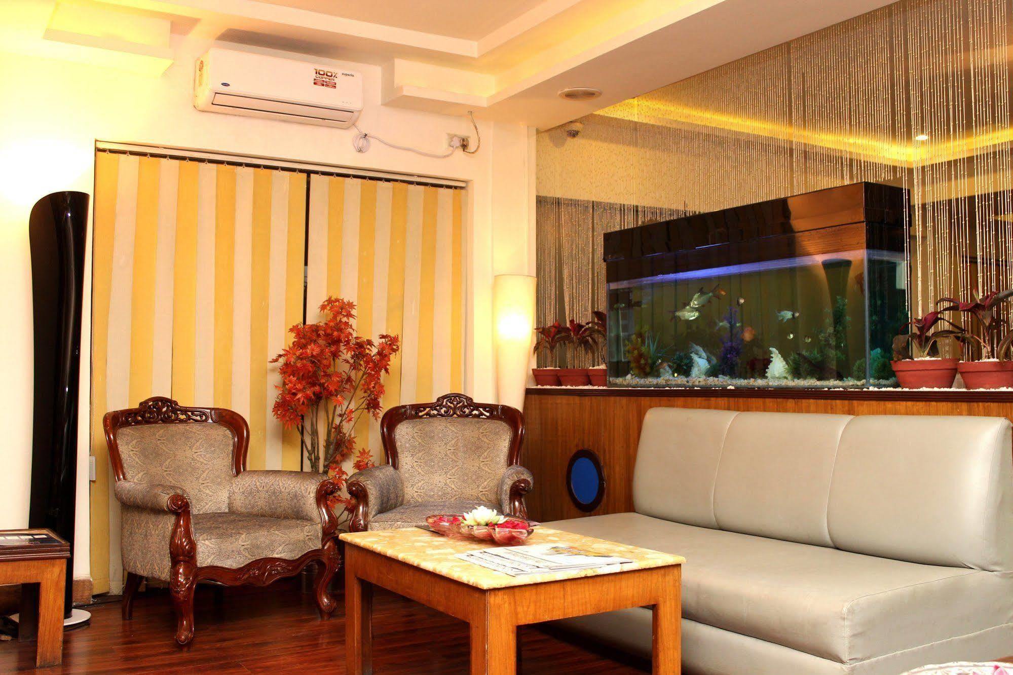 The Pearl Hotel Calcutta Extérieur photo