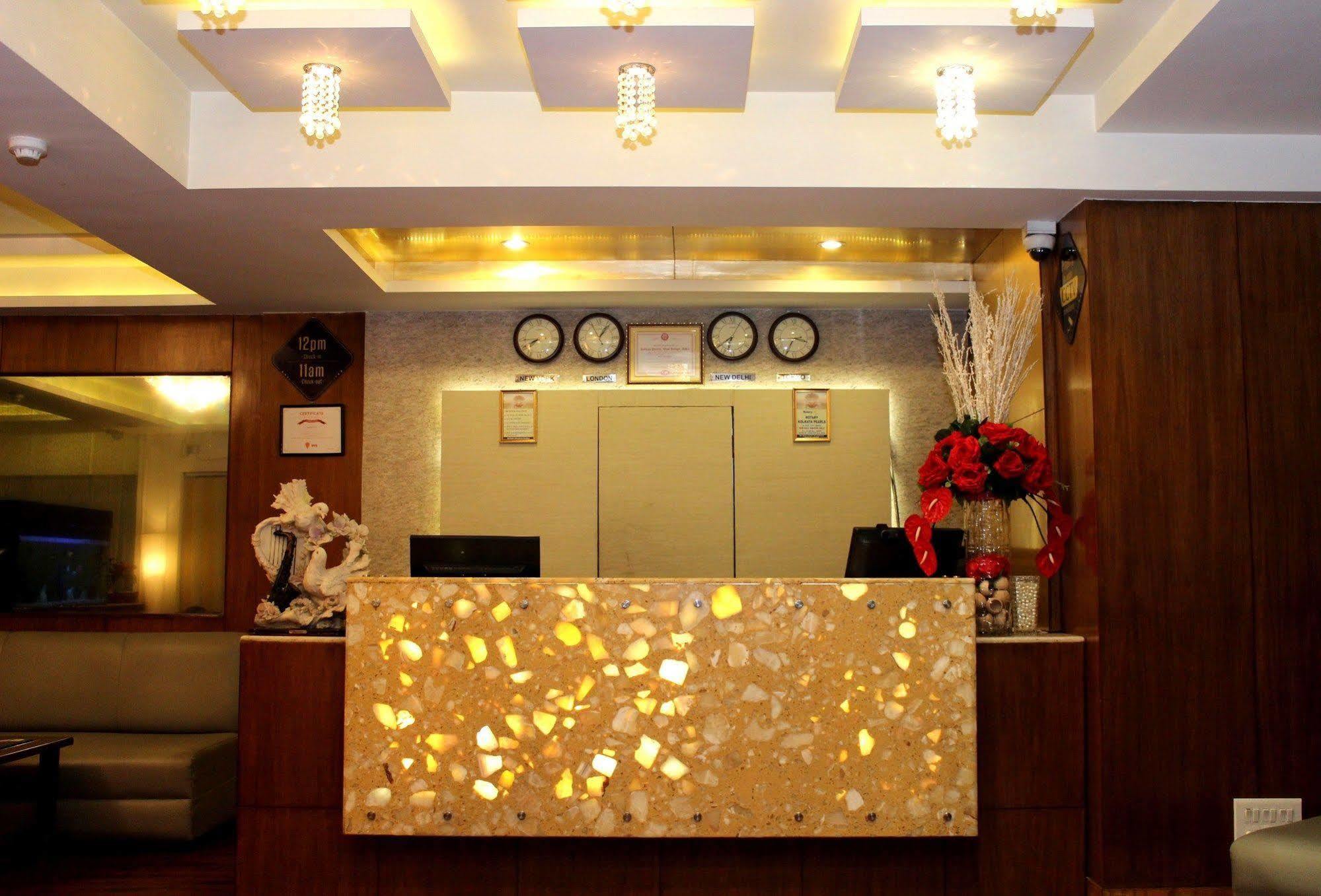 The Pearl Hotel Calcutta Extérieur photo