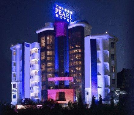 The Pearl Hotel Calcutta Extérieur photo