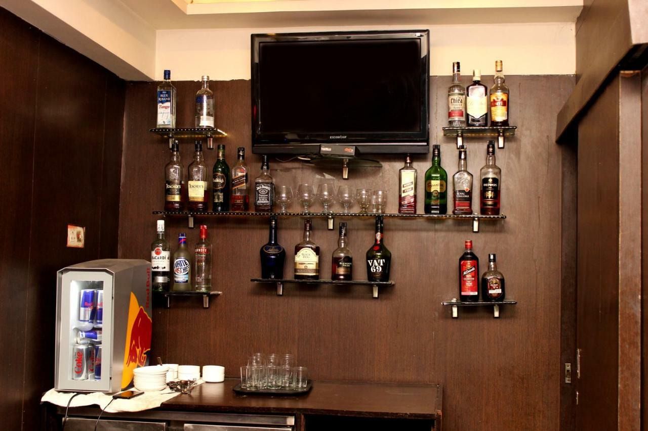 The Pearl Hotel Calcutta Extérieur photo